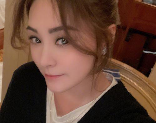 娱乐吃瓜女艺人事件,娱乐圈女艺人压力与争议事件回顾