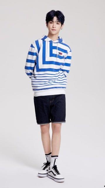 吃瓜娱乐黄明昊微博,真相还是炒作,娱乐圈的“塌房”疑云” 第1张 吃瓜娱乐黄明昊微博,真相还是炒作,娱乐圈的“塌房”疑云” 第1张