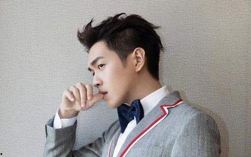 吃瓜娱乐黄明昊微博,真相还是炒作,娱乐圈的“塌房”疑云” 第3张 吃瓜娱乐黄明昊微博,真相还是炒作,娱乐圈的“塌房”疑云” 第3张