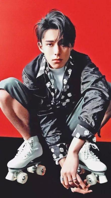 王鹤棣娱乐吃瓜视频大全,搞笑、绯闻、综艺感十足