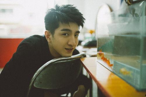 娱乐圈吃瓜鹅金瀚,从恋情风波到资源咖的逆袭之路  第2张