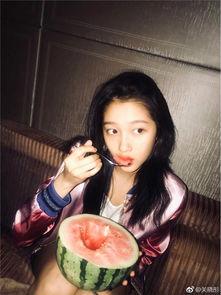 吃瓜 娱乐八卦微博,吃瓜娱乐八卦，揭秘娱乐圈幕后故事”  第3张