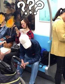 娱乐吃瓜酱上海地铁,娱乐吃瓜酱的都市生活缩影 第1张 娱乐吃瓜酱上海地铁,娱乐吃瓜酱的都市生活缩影 第1张