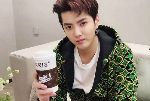 男明星娱乐圈吃瓜图片,揭秘男明星吃瓜瞬间  第1张