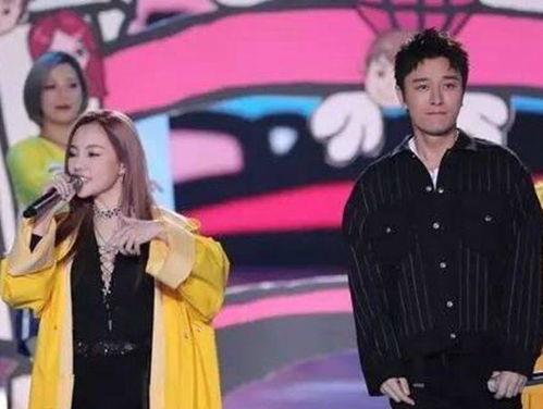 娱乐圈出轨吃瓜事件视频,揭秘明星私生活丑闻  第1张