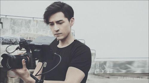 娱乐吃瓜博主胡歌,奶爸形象深入人心，新戏备受期待  第2张