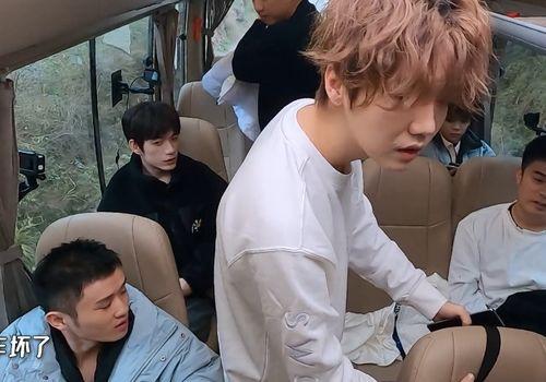 娱乐圈鹿晗吃瓜视频,揭秘明星幕后生活与情感纠葛  第3张