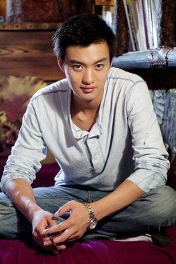 娱乐吃瓜君周一围,从姐弟恋到豪门婚姻,娱乐圈的蜕变之路” 第2张 娱乐吃瓜君周一围,从姐弟恋到豪门婚姻,娱乐圈的蜕变之路” 第2张