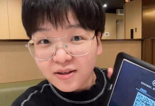 吃瓜娱乐酱打工仔小张,从生活常识科普到网络红人的逆袭之路  第1张