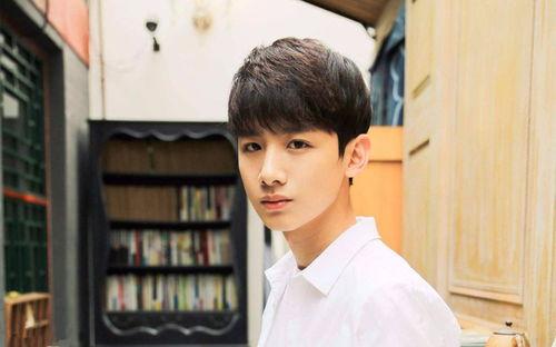 娱乐圈吃瓜酱铁子,揭秘明星背后的故事与真相  第3张