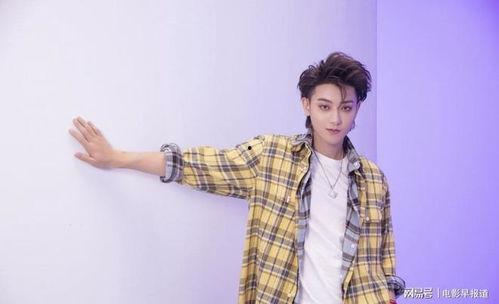 娱乐圈吃瓜黄子韬,娱乐圈风云中的争议与转型之路  第2张