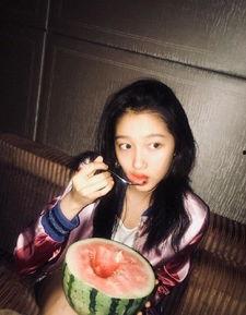 娱乐圈吃瓜友友们,揭秘明星幕后故事 第2张 娱乐圈吃瓜友友们,揭秘明星幕后故事 第2张