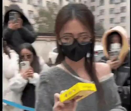 娱乐八卦开心吃瓜视频,开心吃瓜视频带你领略娱乐圈风云变幻 第3张 娱乐八卦开心吃瓜视频,开心吃瓜视频带你领略娱乐圈风云变幻 第3张