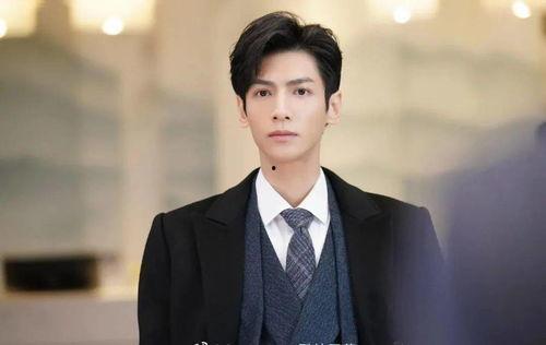 娱乐圈吃瓜罗云熙,娱乐圈的清流,从默默无闻到璀璨星辰 第2张 娱乐圈吃瓜罗云熙,娱乐圈的清流,从默默无闻到璀璨星辰 第2张