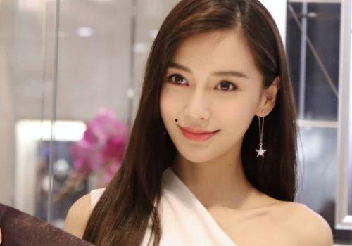 杨颖吃瓜看娱乐圈,吃瓜之余，洞察明星幕后故事