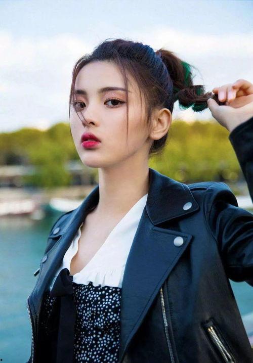 在娱乐圈里吃瓜小说推荐,揭秘明星背后的吃瓜故事 第2张 在娱乐圈里吃瓜小说推荐,揭秘明星背后的吃瓜故事 第2张