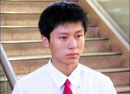 男生也吃瓜娱乐圈吗,男女皆可“吃瓜” 第3张 男生也吃瓜娱乐圈吗,男女皆可“吃瓜” 第3张