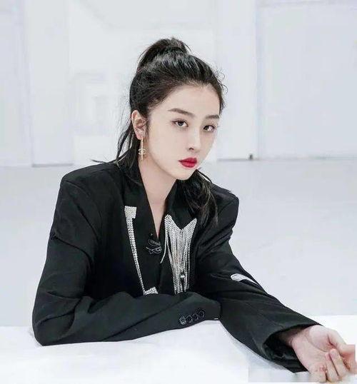 娱乐吃瓜君赵小棠小说,娱乐吃瓜界的风云人物 第1张 娱乐吃瓜君赵小棠小说,娱乐吃瓜界的风云人物 第1张