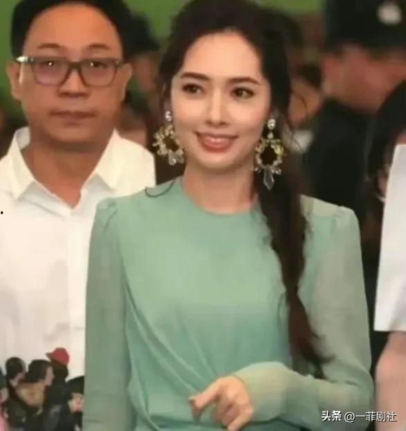 娱乐圈明星吃大瓜,揭秘幕后真相 第2张 娱乐圈明星吃大瓜,揭秘幕后真相 第2张