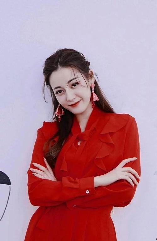 迪丽热巴娱乐吃瓜君,揭秘明星幕后趣事 第3张 迪丽热巴娱乐吃瓜君,揭秘明星幕后趣事 第3张