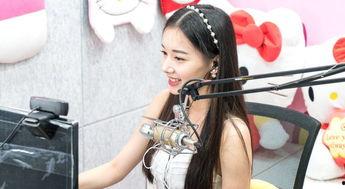 娱乐吃瓜主播真假辨别视频,真假视频辨析指南 第3张 娱乐吃瓜主播真假辨别视频,真假视频辨析指南 第3张