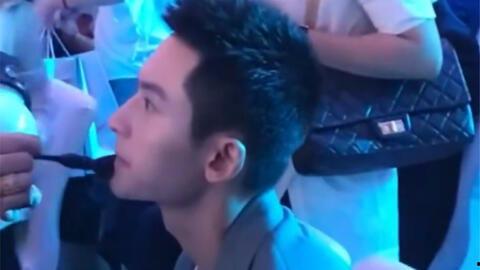 娱乐圈吃瓜直播间明星,明星幕后故事大揭秘 第2张 娱乐圈吃瓜直播间明星,明星幕后故事大揭秘 第2张