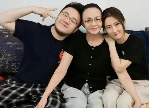 吃瓜娱乐八卦直播视频,吃瓜娱乐八卦,带你领略网红圈幕后风云 第3张 吃瓜娱乐八卦直播视频,吃瓜娱乐八卦,带你领略网红圈幕后风云 第3张