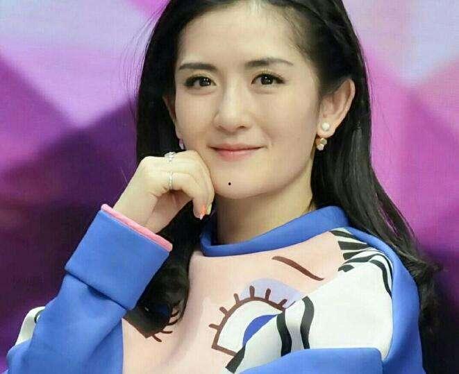 娱乐吃瓜谢娜是谁呀图片,娱乐界的“吃瓜女王”  第2张