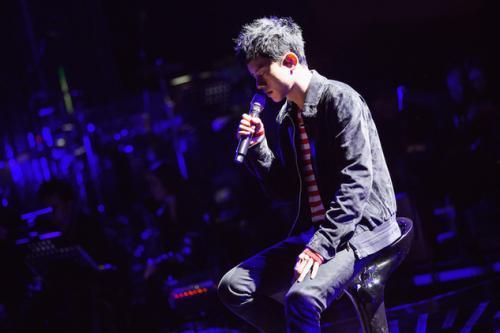 我是歌手张杰娱乐吃瓜,娱乐吃瓜背后的音乐传奇 第2张 我是歌手张杰娱乐吃瓜,娱乐吃瓜背后的音乐传奇 第2张