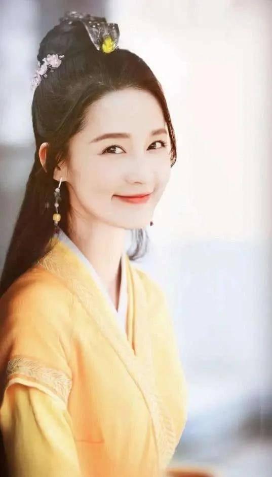 娱乐吃瓜君李沁是谁,娱乐圈的清新“吃瓜”女神 第2张 娱乐吃瓜君李沁是谁,娱乐圈的清新“吃瓜”女神 第2张