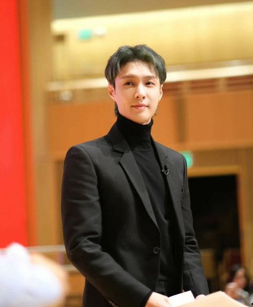 吃瓜娱乐视频张艺兴,吃瓜娱乐背后的实力派偶像 第3张 吃瓜娱乐视频张艺兴,吃瓜娱乐背后的实力派偶像 第3张