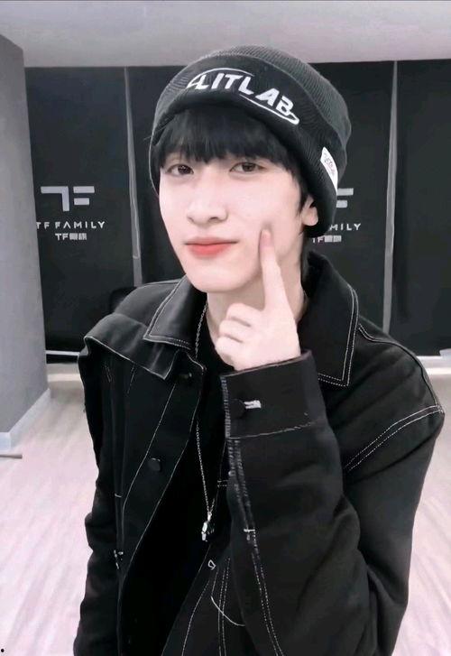 严浩翔吃瓜娱乐圈,娱乐圈背后的那些瓜 第2张 严浩翔吃瓜娱乐圈,娱乐圈背后的那些瓜 第2张