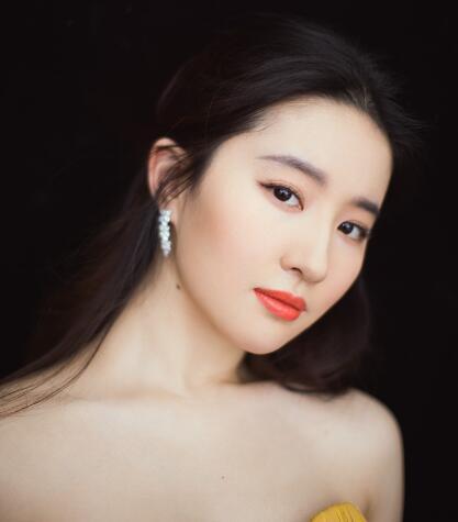 吃瓜娱乐圈刘亦菲,娱乐圈的瓜田仙子，美丽与实力并存  第2张